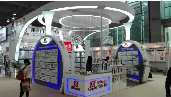 邦派拉手精品展台在2016届国际五金展会上精彩绽(图4) 邦派拉手精品展台在2016届国际五金展会上精彩绽(图4)