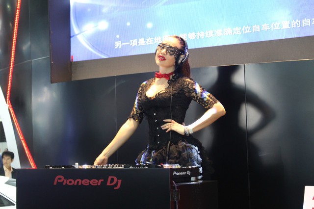 如何吸引观众注意？CESA爆满展台汇总