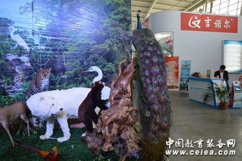 第70届中国教育装备展 栖霞市弘儒生物亮相(图3)