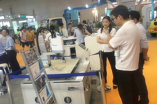 台达亮相第十七届立嘉国际机械展览会(图3) 台达亮相第十七届立嘉国际机械展览会(图3)