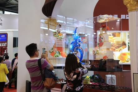 欧米奇星耀国际烘焙展(图2)