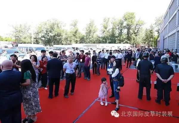 2016北京国际皮草时装展盛大起航 精彩绝伦(图5)