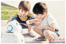首届魅力科技展27日亮相星城 机器人互动