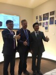 “妈妈的沙发”亮相深圳展 左右沙发传递幸福正能量
