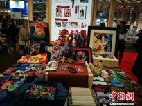 湖南大布江拼布绣“闯”入巴黎博览会拿订单
